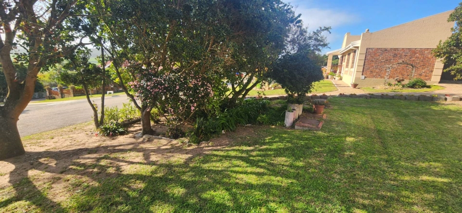 4 Bedroom Property for Sale in Fraaiuitsig Western Cape
